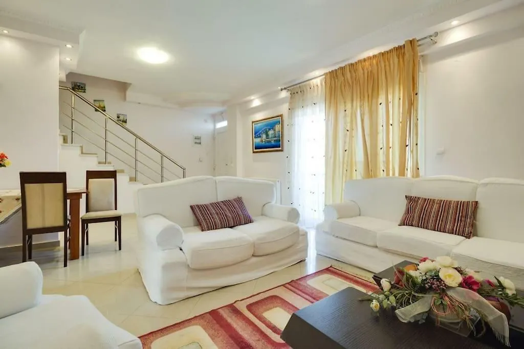 Villa Natali Flogita 0*,
