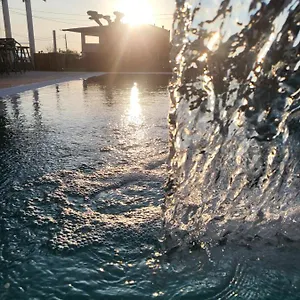 Apartament Callista, Flogita